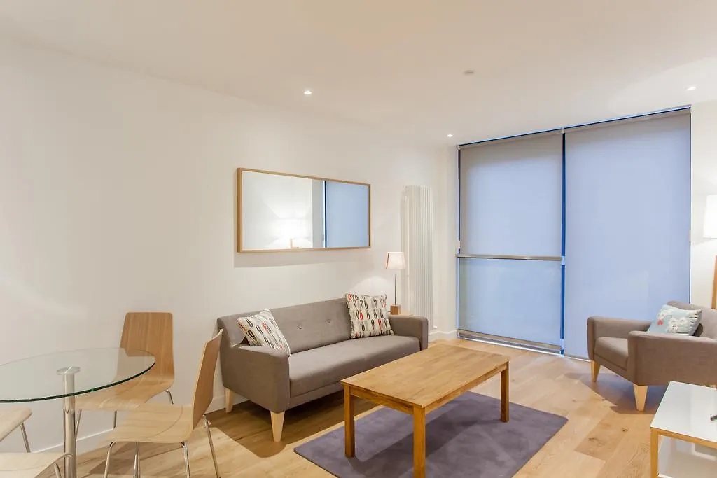 My-Quartermile Apartments Edinburgh 0*,