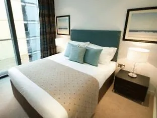 My-Quartermile Apartments Edinburgh 0*,