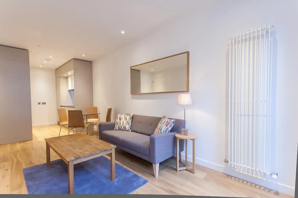 My-Quartermile Apartments Эдинбург 0*,